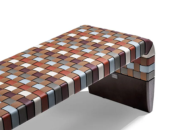 Gepolsterte Ledersitzbank Brera 90 Jahre Jubiläum POLTRONA FRAU Fabrik POLTRONA FRAU aus Italien. Foto №2