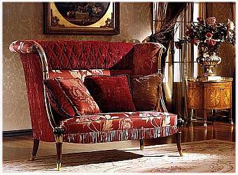 Couch 920