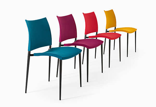 Der Stuhl DESALTO Sand - chair polypropylene Fabrik DESALTO aus Italien. Foto №1