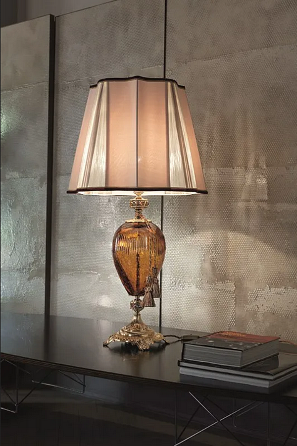 Tischlampe aus Metall Penelope Euroluce Lampadari Fabrik EUROLUCE LAMPADARi aus Italien. Foto №2