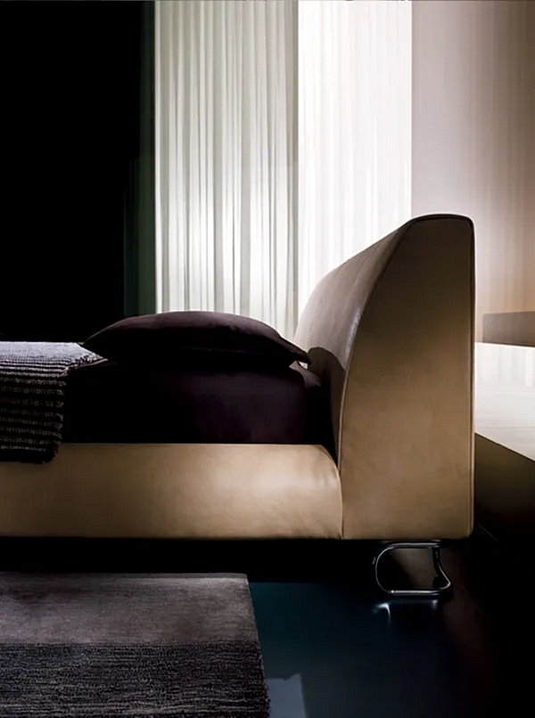 Doppelbett mit gepolsterter Leder-Rückwand i 4 Mariani ADD LOOK Fabrik i 4 Mariani aus Italien. Foto №6
