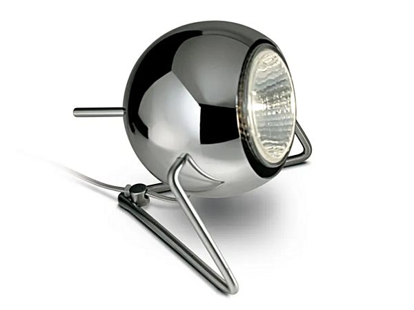 Verstellbare Tischlampe aus Metall Beluga Fabbian Fabrik Fabbian aus Italien. Foto №1