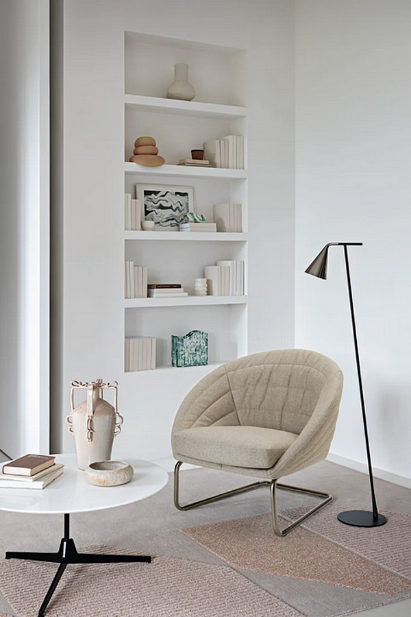 Stoffarmstuhl Fleur Saba Fabrik SABA aus Italien. Foto №5