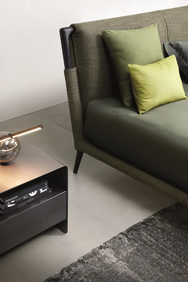 Doppelbett mit gepolstertem Kopfteil Flou Gaudi Fabrik Flou aus Italien. Foto №6