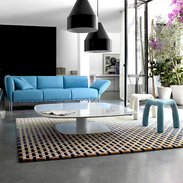 Niedriger quadratischer Couchtisch aus Carrara-Marmor LIGNE ROSET ALSTER 0050DN2L Fabrik LIGNE ROSET aus Italien. Foto №4