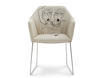 Sled-base-Stuhl mit Armlehnen aus Stoff New York Saba Fabrik SABA aus Italien