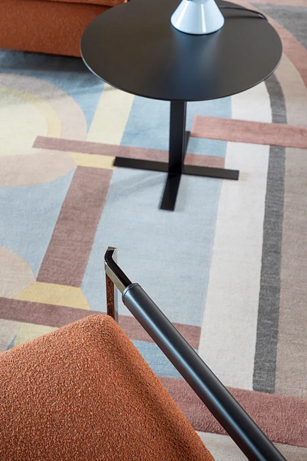 Stoffarmstuhl mit Armlehnen Saba Italia No Logo Light Fabrik SABA aus Italien. Foto №5