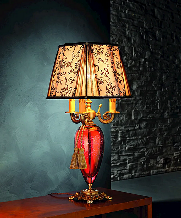 Tischlampe aus Glas Lady LG Euroluce Lampadari Fabrik EUROLUCE LAMPADARi aus Italien. Foto №2