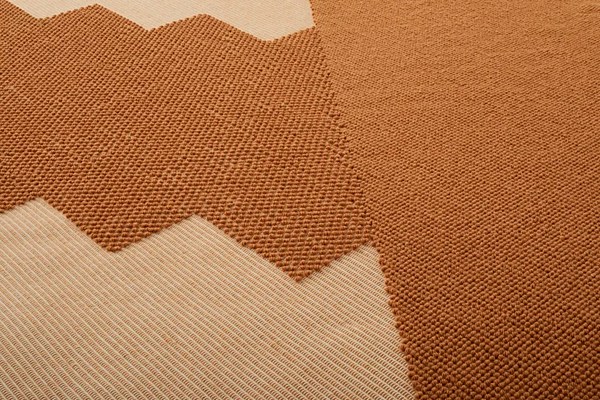 Rechteckiger Teppich mit geometrischen Formen aus Wolle Saba Cime Fabrik SABA aus Italien. Foto №4