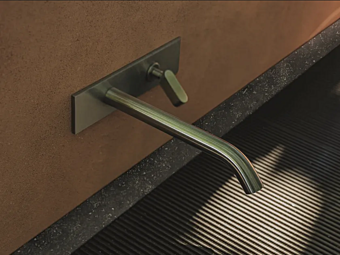 Wandmontierter Waschbeckenmischer aus Edelstahl AGAPE Quadrat Fabrik Agape aus Italien