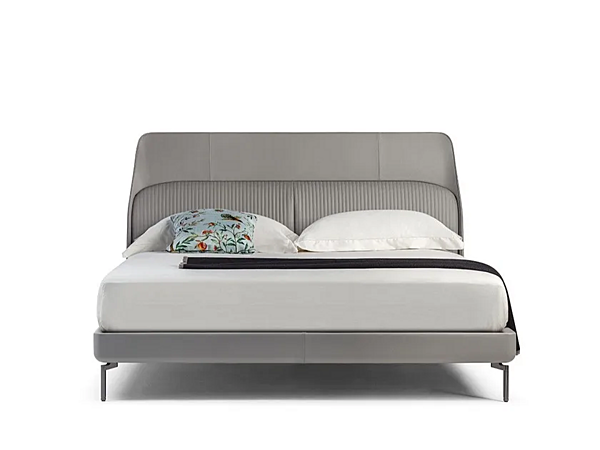 Lederbett mit gepolsterter Rückenlehne POLTRONA FRAU Coupe de Luxe Fabrik POLTRONA FRAU aus Italien. Foto №2