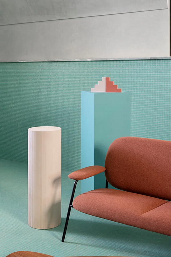 Dreisitzer Stoffsofa mit weicher Rückenlehne SABA Philo Fabrik SABA aus Italien. Foto №6