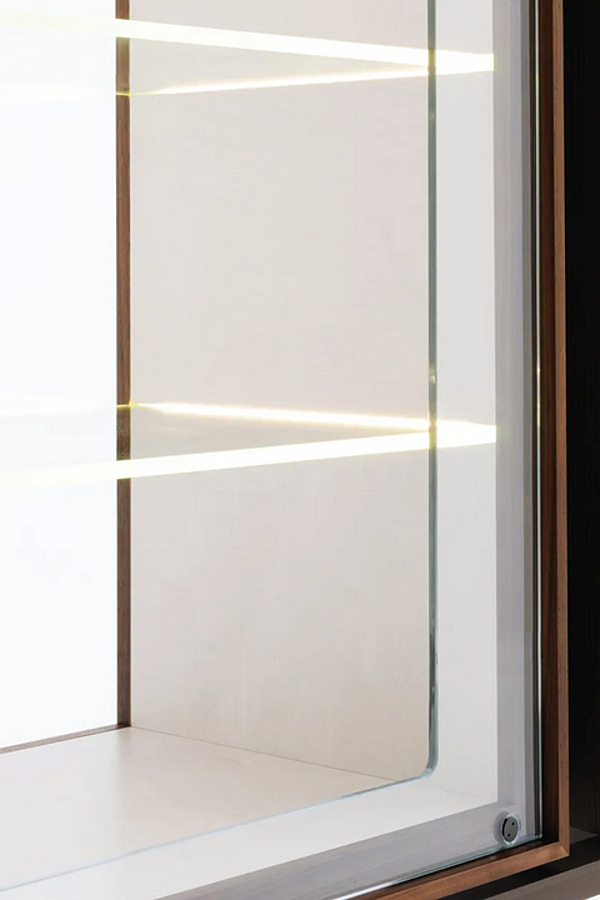 Vitrine aus Holz und Glas GIORGETTI AEI 60000, 60005 Fabrik GIORGETTI aus Italien. Foto №4