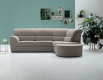 Couch RUSSEL