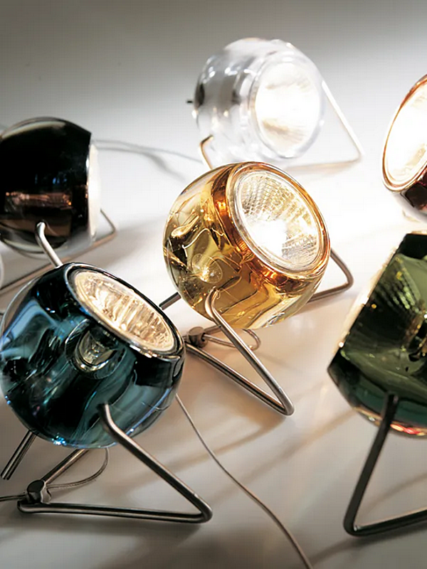 Verstellbare Tischlampe in Beluga-Farbe Fabbian Fabrik Fabbian aus Italien. Foto №8