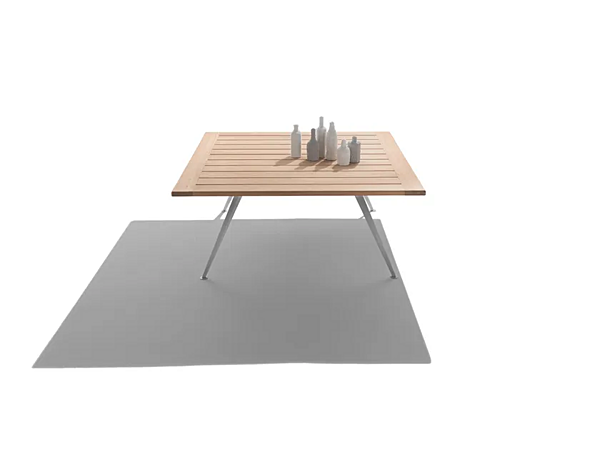 Quadratischer Gartentisch aus Iroko FLEXFORM Zefiro Outdoor Fabrik FLEXFORM aus Italien. Foto №2