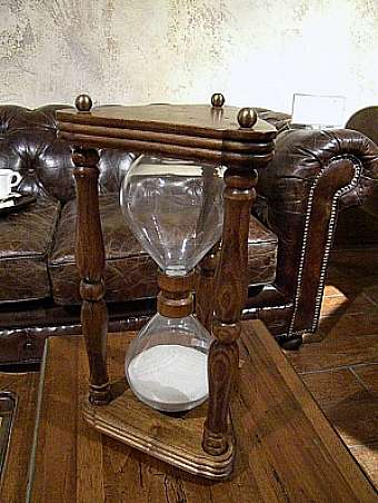 Uhr 221