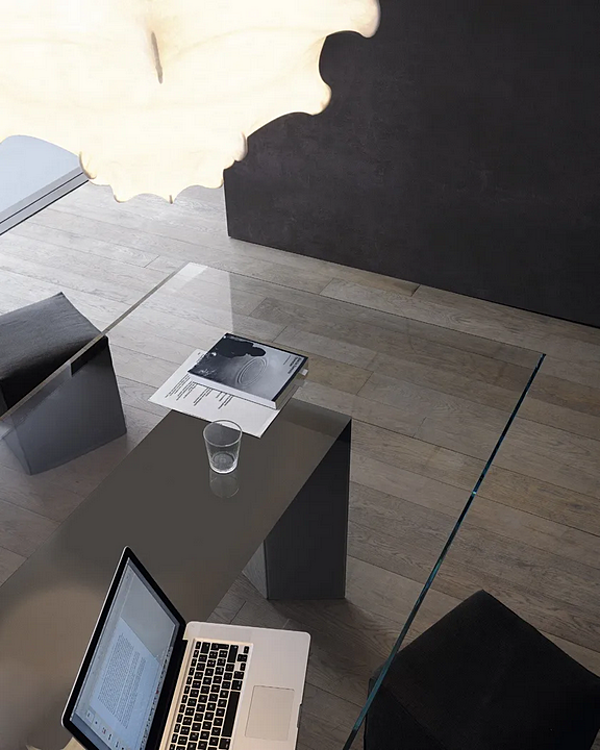 Schreibtisch aus Holz und Glas Dolm Gallotti&Radice Fabrik Gallotti & Radice aus Italien. Foto №5