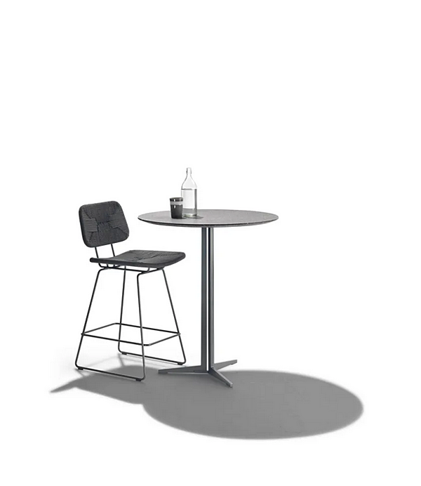 Hochter Tisch mit 3-Stern-Basis aus Aluminium FLEXFORM Fly Outdoor Fabrik FLEXFORM aus Italien. Foto №4