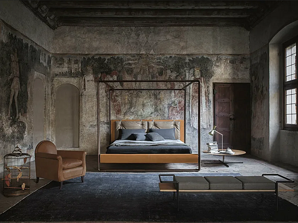 Canopy-Bett aus Stoff mit gepolstertem Kopfteil POLTRONA FRAU Volare Fabrik POLTRONA FRAU aus Italien. Foto №5