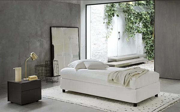 Einzelbett mit gepolstertem Kopfteil Flou Fabrik Flou aus Italien. Foto №2