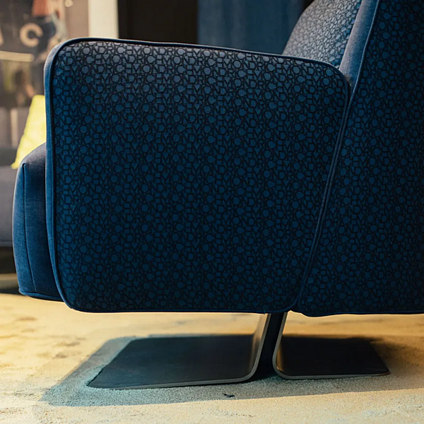 Stoffarmstuhl mit Armlehnen FORMITALIA JR SUNRISE Fabrik FORMITALIA aus Italien. Foto №6